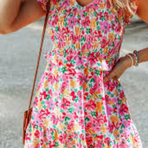 FLORAL NWOT MULTI COLOR PEPLUM RUFFLE CAP SLEEVE SMOCKED DRESS MULTIPLE … - Picture 7 of 7